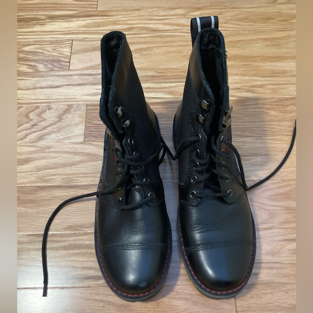 Chrome Industries combat boots size 9.5